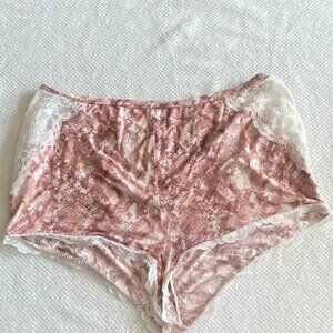 Pink Snakeskin Pattern Pyjama Shorts with Lace Detail 🌸🐍